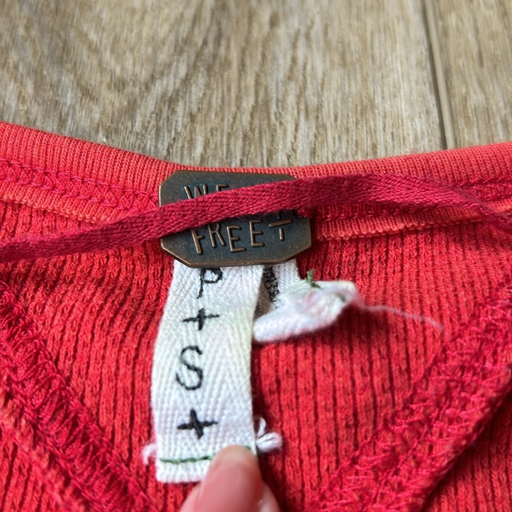Free people we the free red art school thermal S - Picture 4 of 6